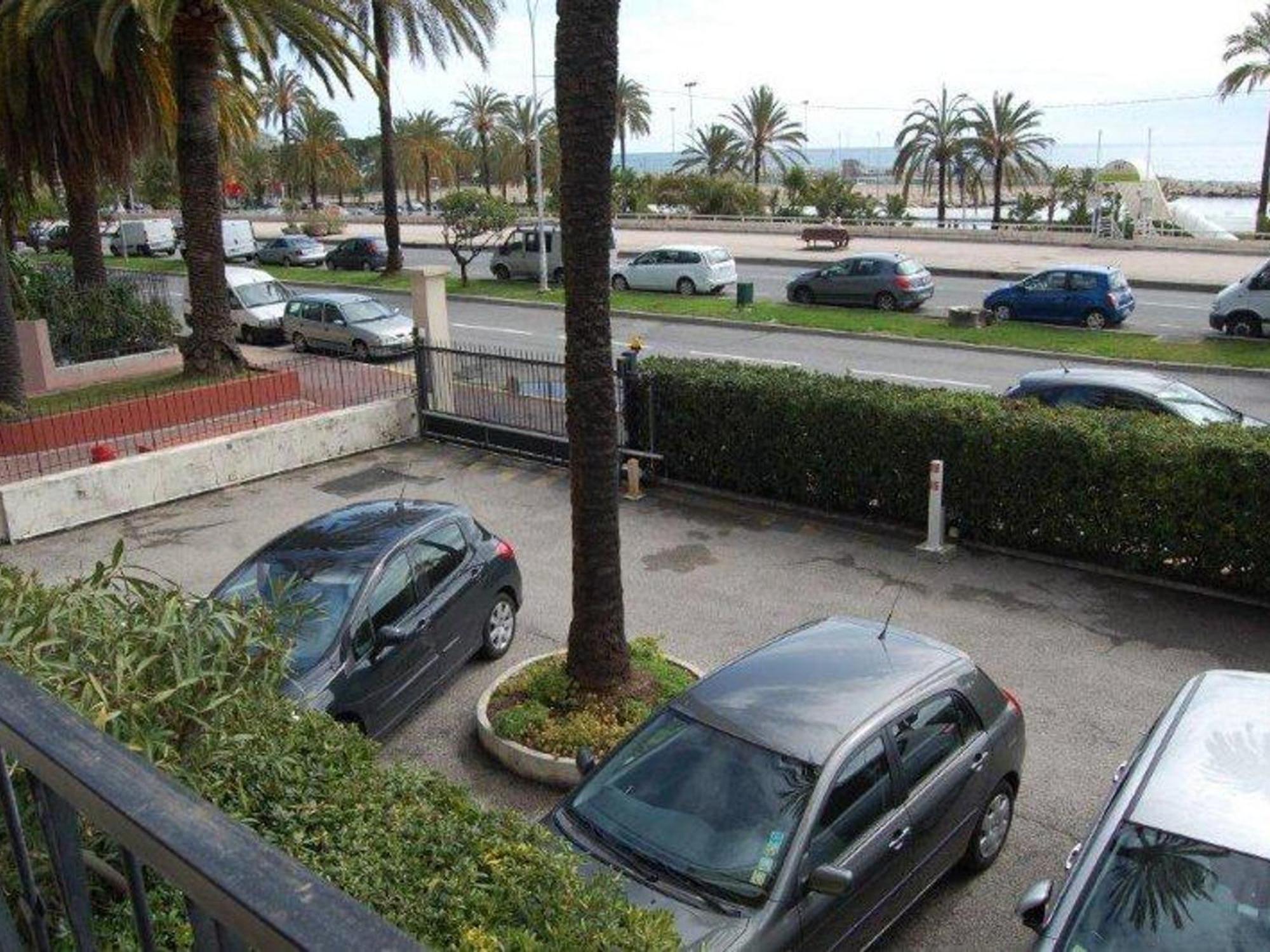 Studio Moderne Avec Terrasse Proche Plages Et Centre, Wifi Gratuit - Fr-1-196-216 Menton Exterior photo